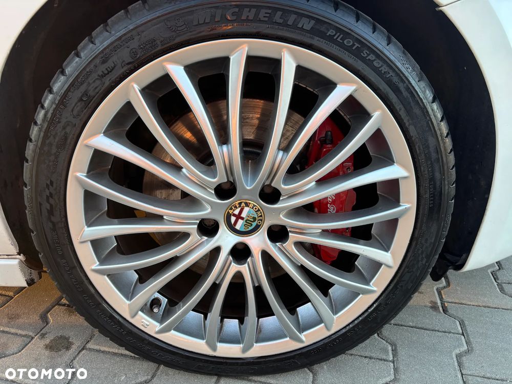 Alfa Romeo Giulietta 1.8 TBi 16V Quadrifoglio Verde - 21