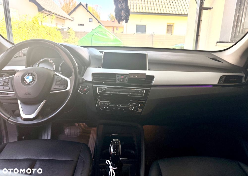 BMW X1 sDrive16d - 10