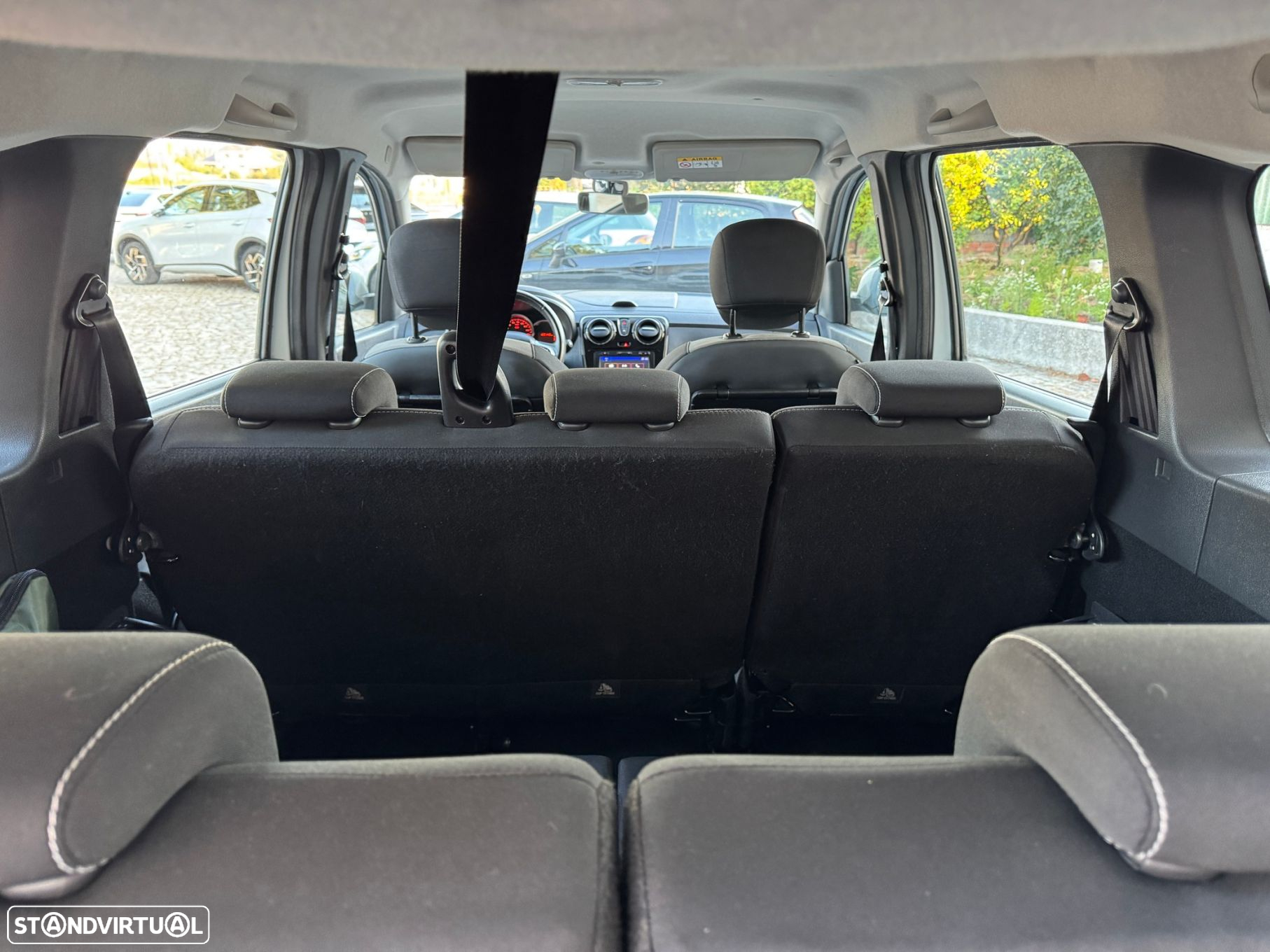 Dacia Lodgy 1.5 Blue dCi Stepway 7L - 21