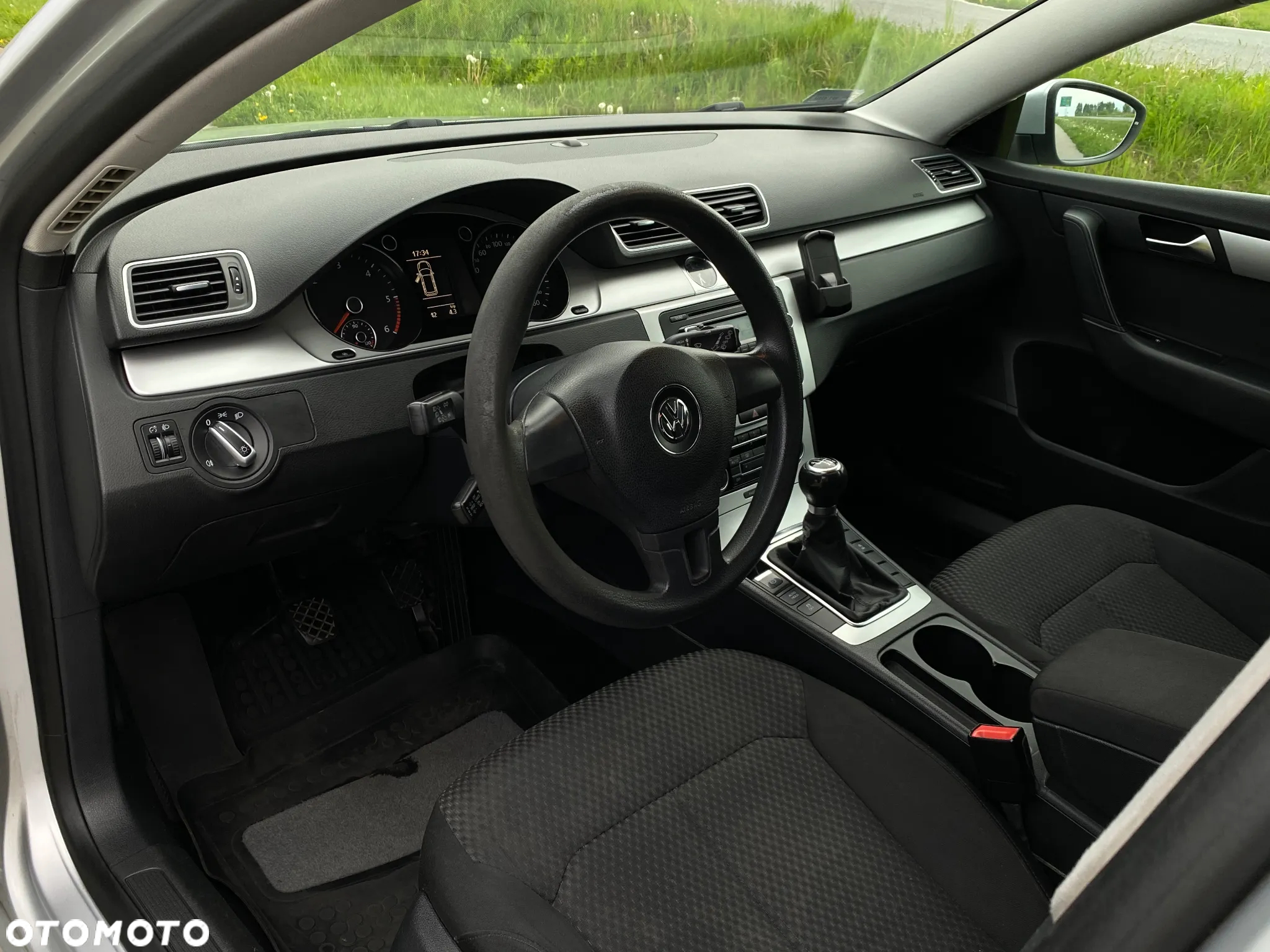 Volkswagen Passat Variant 1.6 TDI DPF BlueMotion - 5