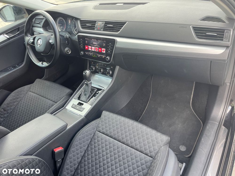 Skoda Superb 2.0 TDI DSG Ambition - 16