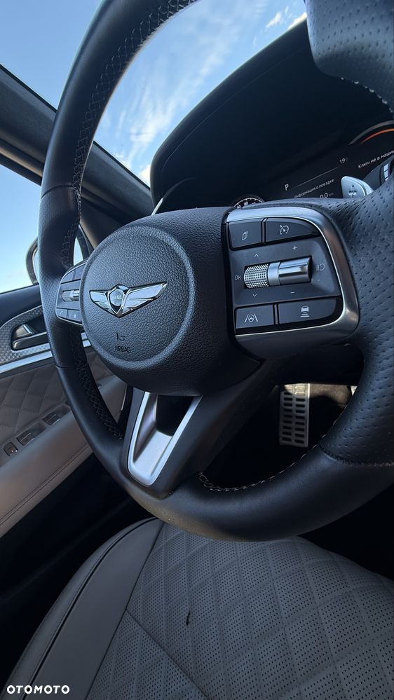 Genesis G70 - 11