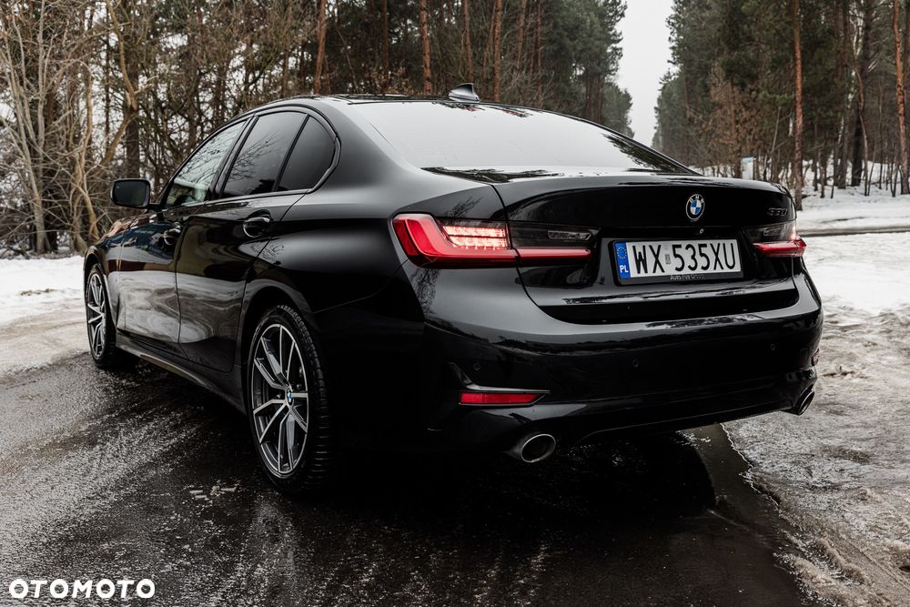 BMW Seria 3 330i Sport Line - 8