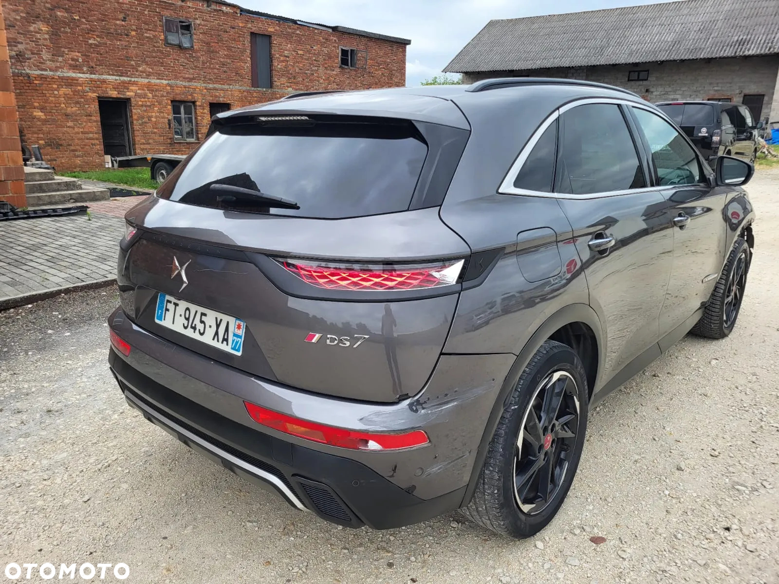 DS Automobiles DS 7 Crossback 1.5 BlueHDi Performance Line + - 7