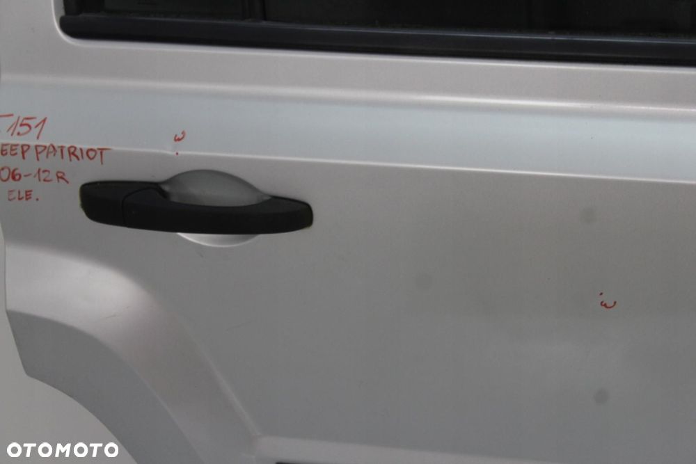 DRZWI PRAWY TYŁ JEEP PATRIOT 06-12R PS2 - 4