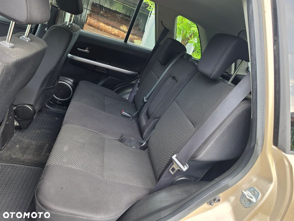 Suzuki Grand Vitara - 25