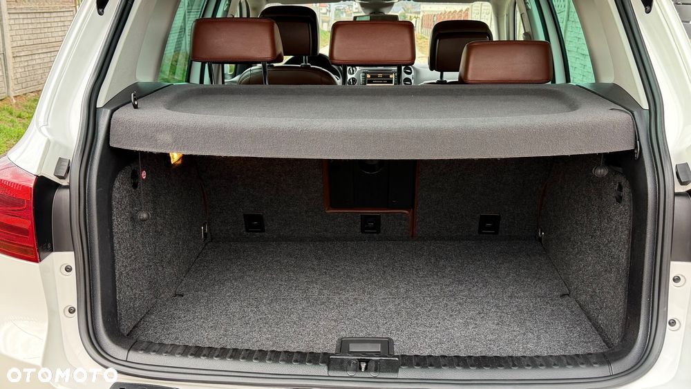 Volkswagen Tiguan 2.0 TDI 4Mot Perfectline R-Style DSG - 29