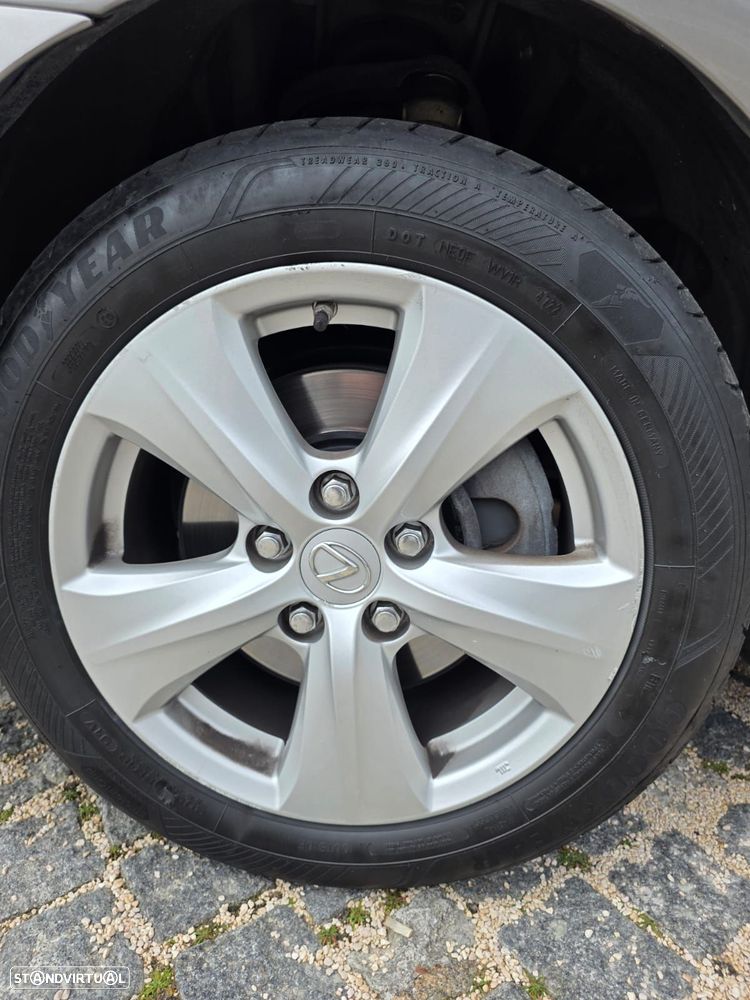 Lexus IS 300H Business - 4