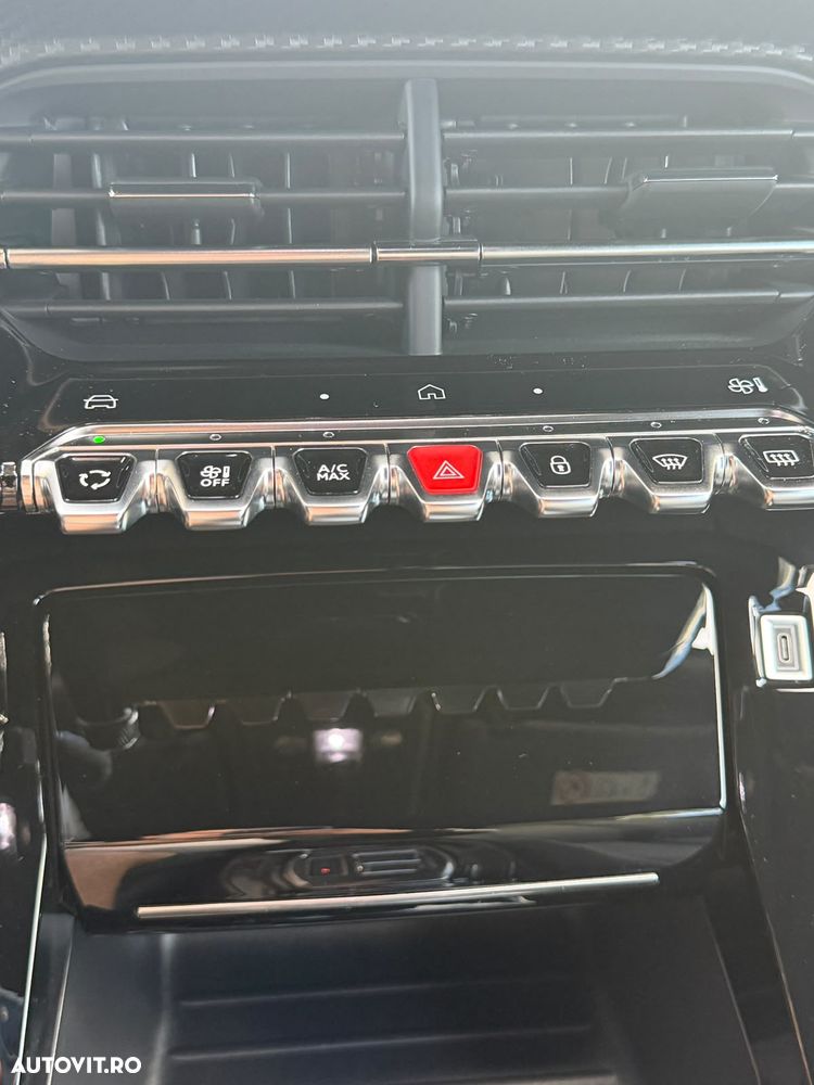 Peugeot 2008 1.2 L PureTech STT EAT8 Allure - 8