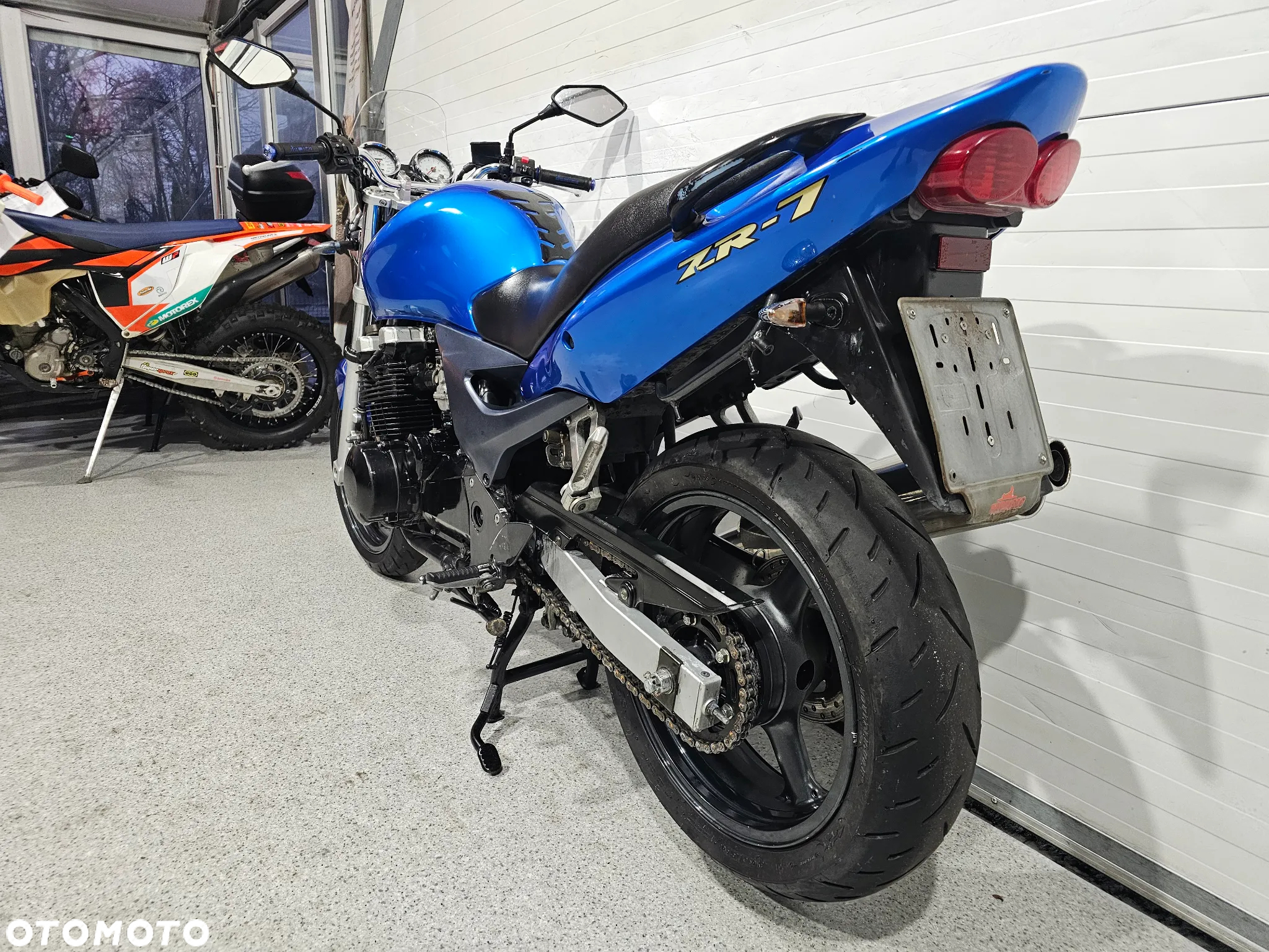 Kawasaki ZR - 9
