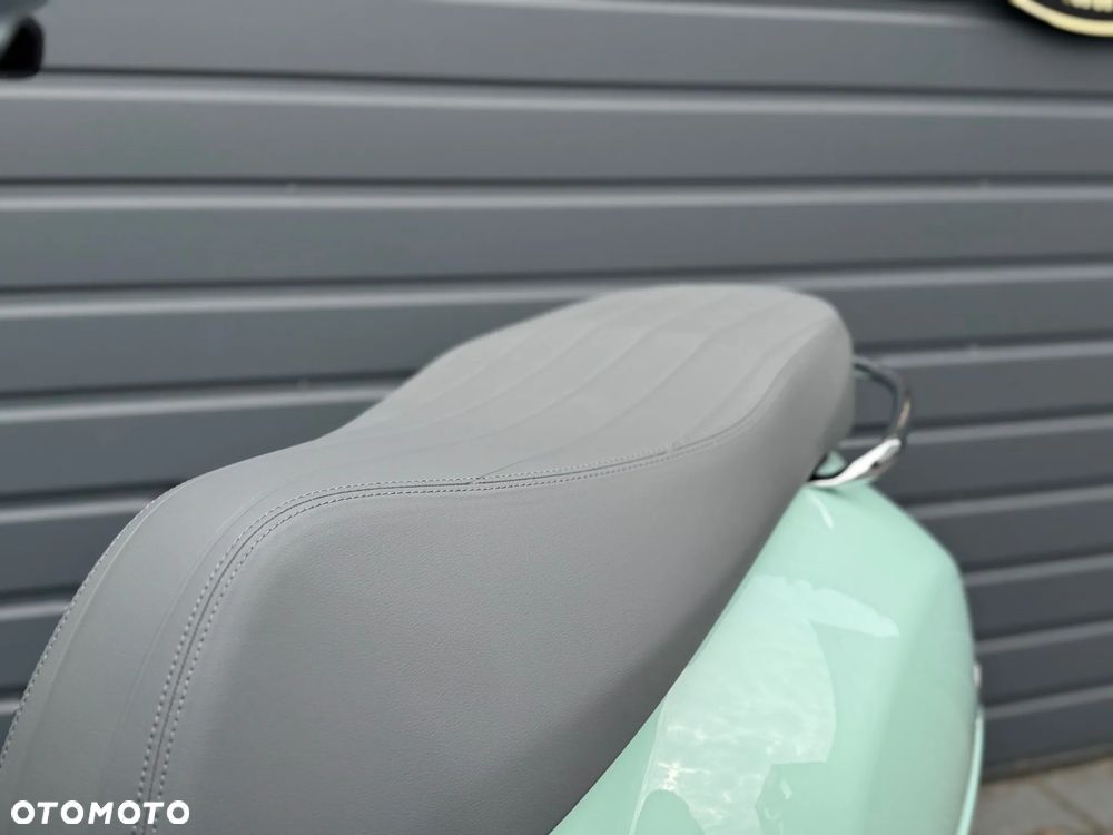Vespa GTS - 8
