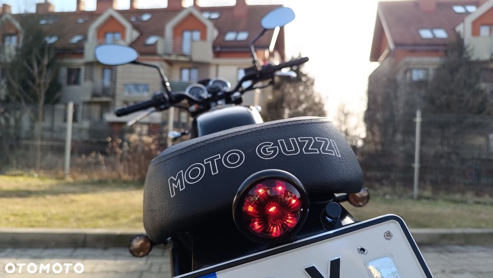 Moto Guzzi V7 - 31