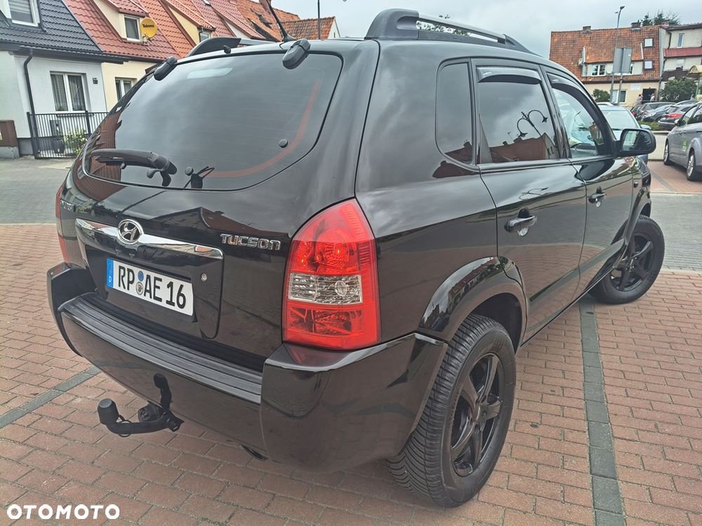 Hyundai Tucson 2.0 Comfort 2WD - 5