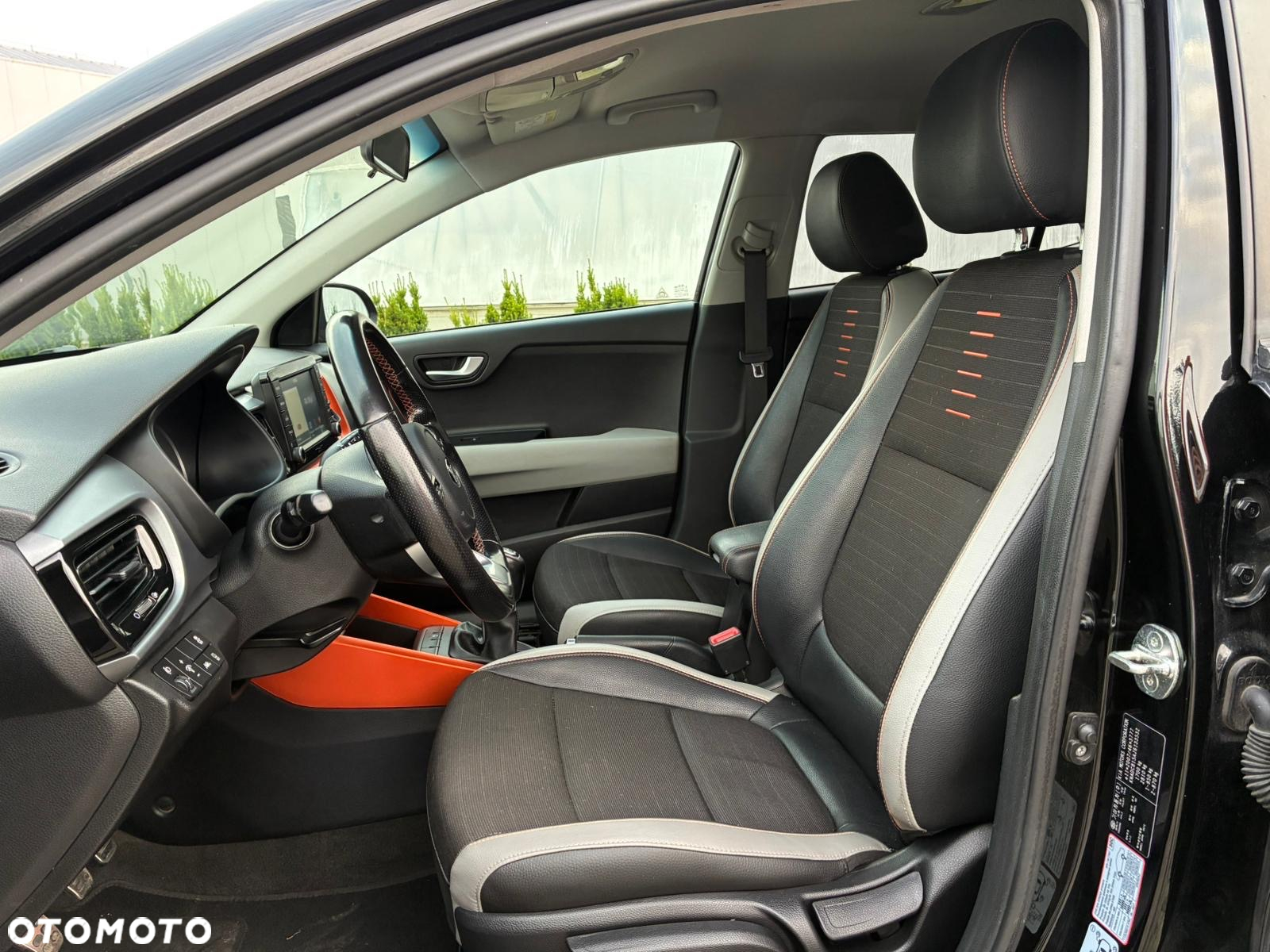 Kia Stonic 1.6 CRDi Spirit - 32