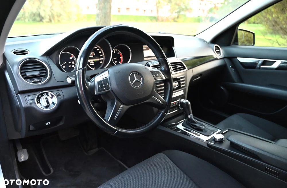 Mercedes-Benz Klasa C - 31