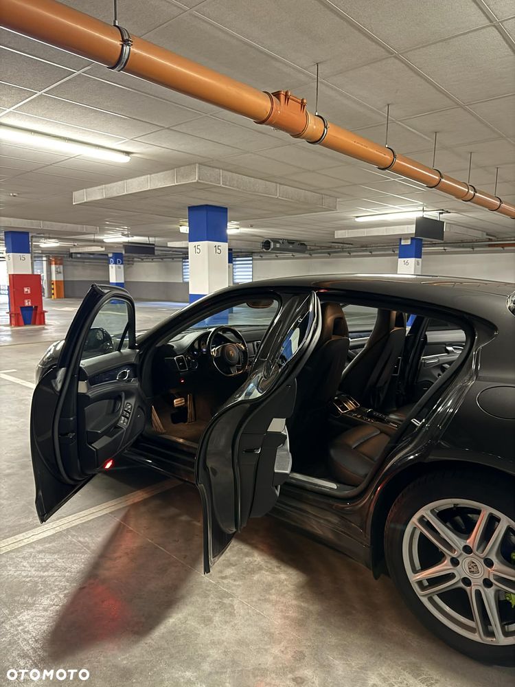 Porsche Panamera - 13