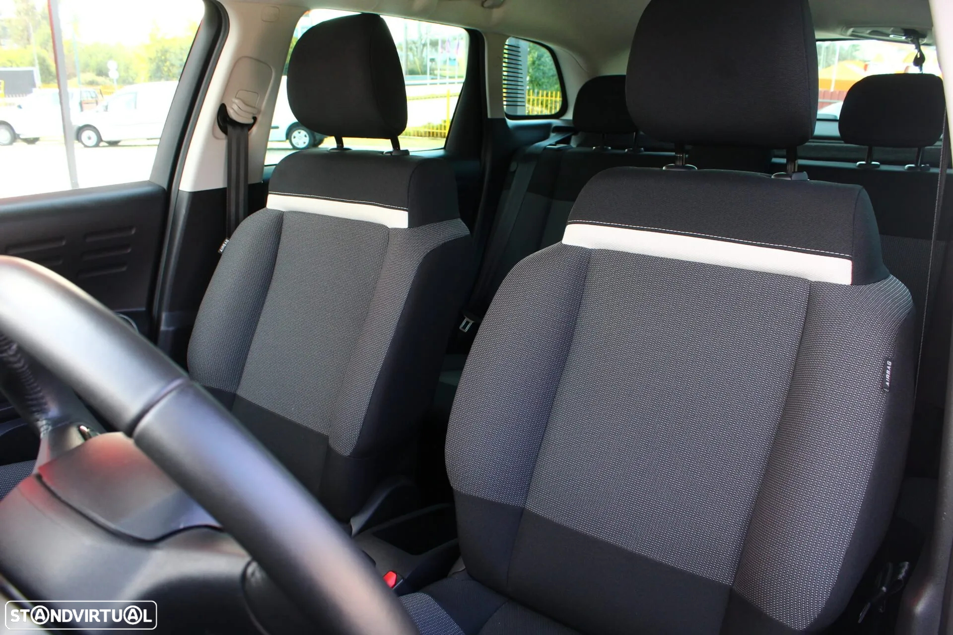 Citroën C3 Aircross 1.2 PureTech C-Series - 8
