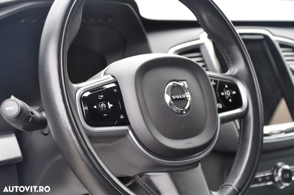 Volvo XC 90 - 17