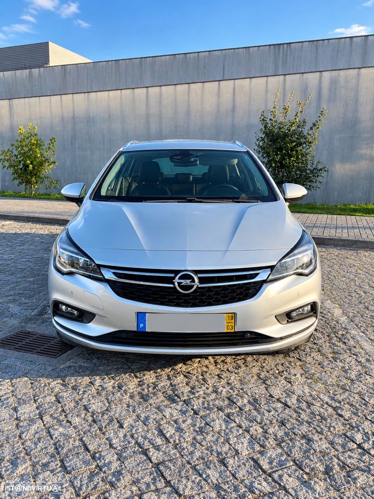 Opel Astra Sports Tourer - 2
