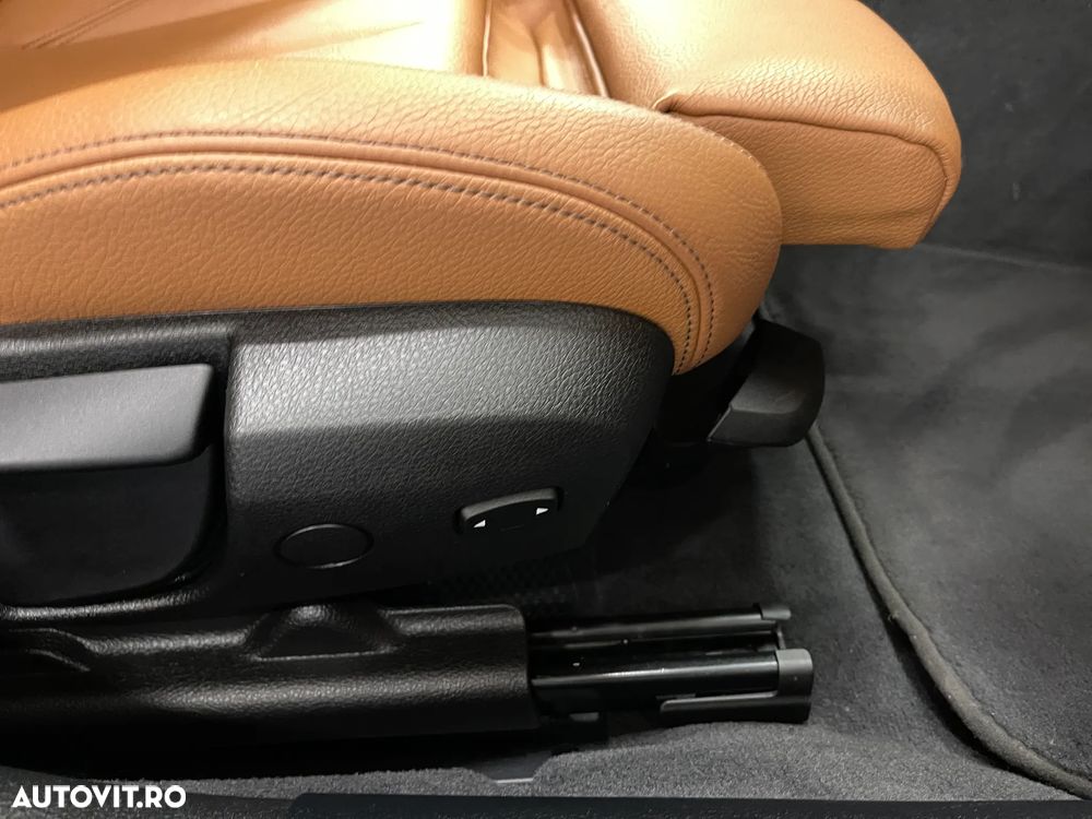 BMW Seria 3 330e iPerformance Luxury Line - 24