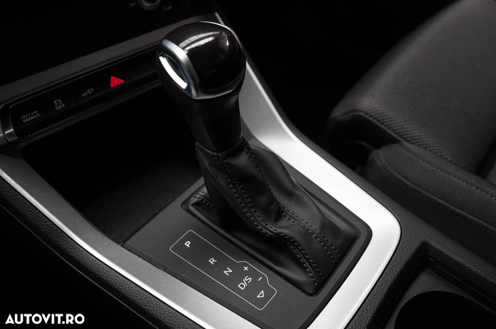 Audi Q3 45 TFSIe S tronic - 14