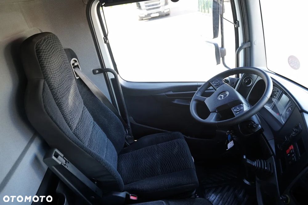 Mercedes-Benz ATEGO 1221 / 4X2 / KONTENER / WINDA DHOLLANDIA - 1 500KG / AUTOMAT / EURO 6 - 30