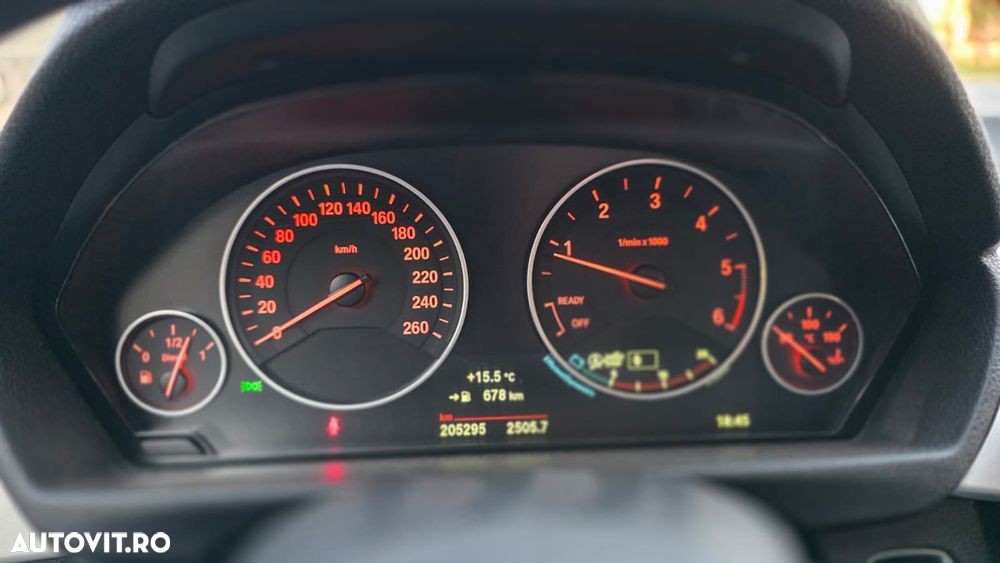 BMW Seria 3 318d DPF - 34