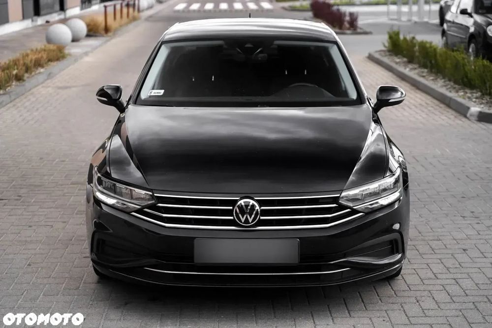 Volkswagen Passat - 9