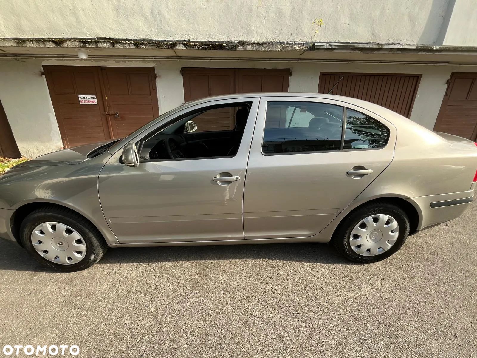 Skoda Octavia 1.6 Ambiente - 1