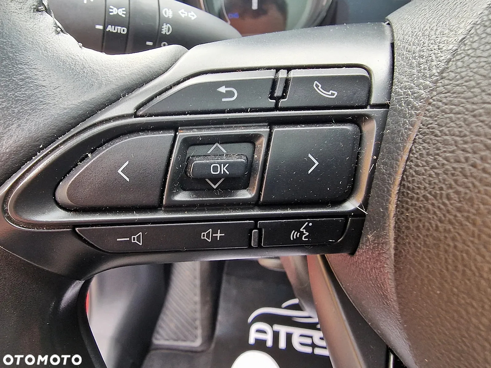 Toyota Yaris Hybrid 1.5 Premiere Edition - 20