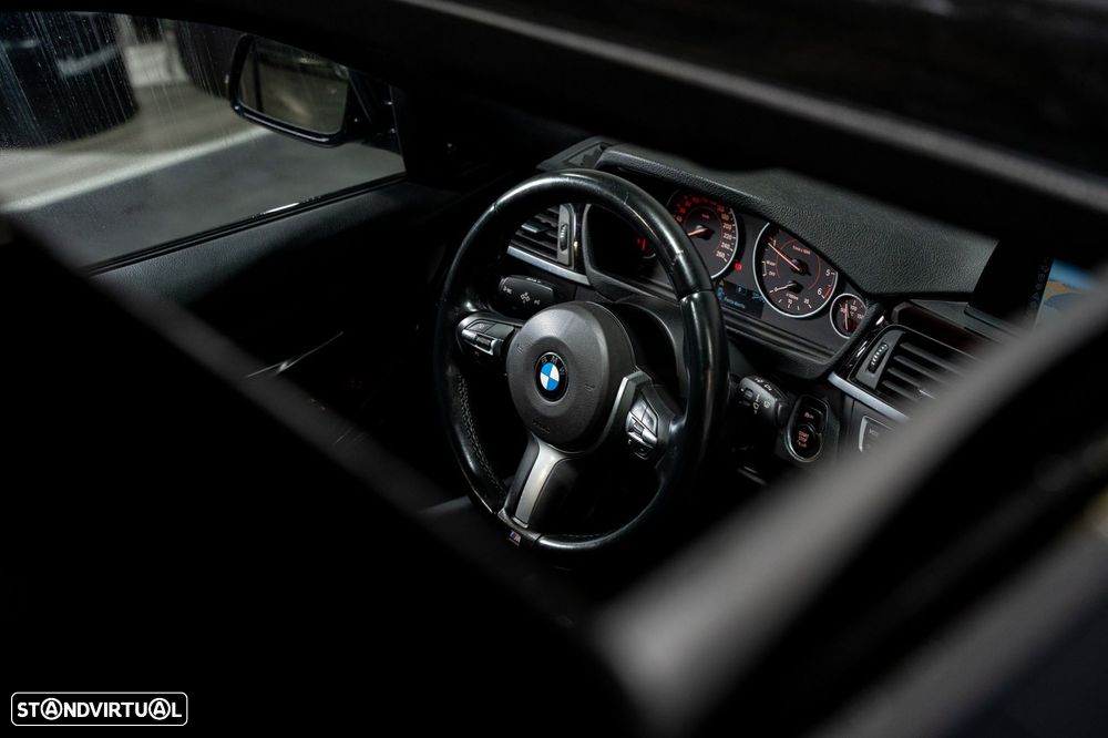 BMW 320 d Pack M - 15