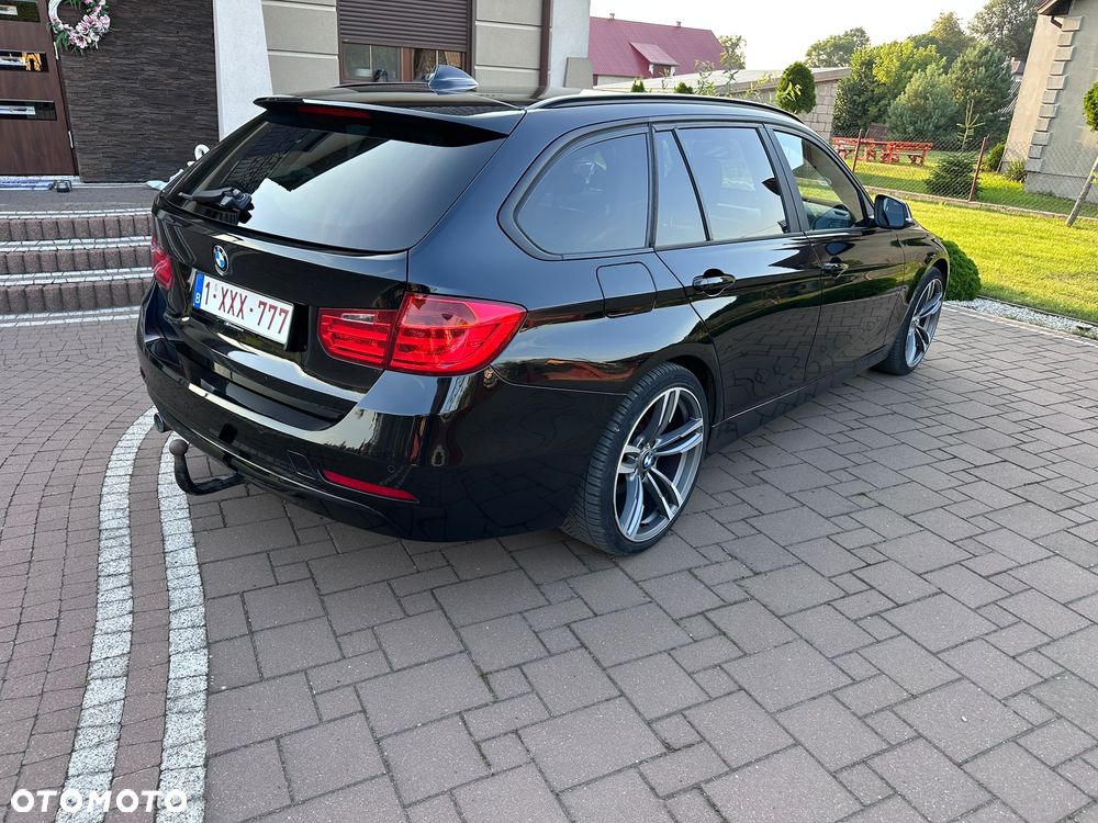 BMW Seria 3 318d DPF Edition Exclusive - 32