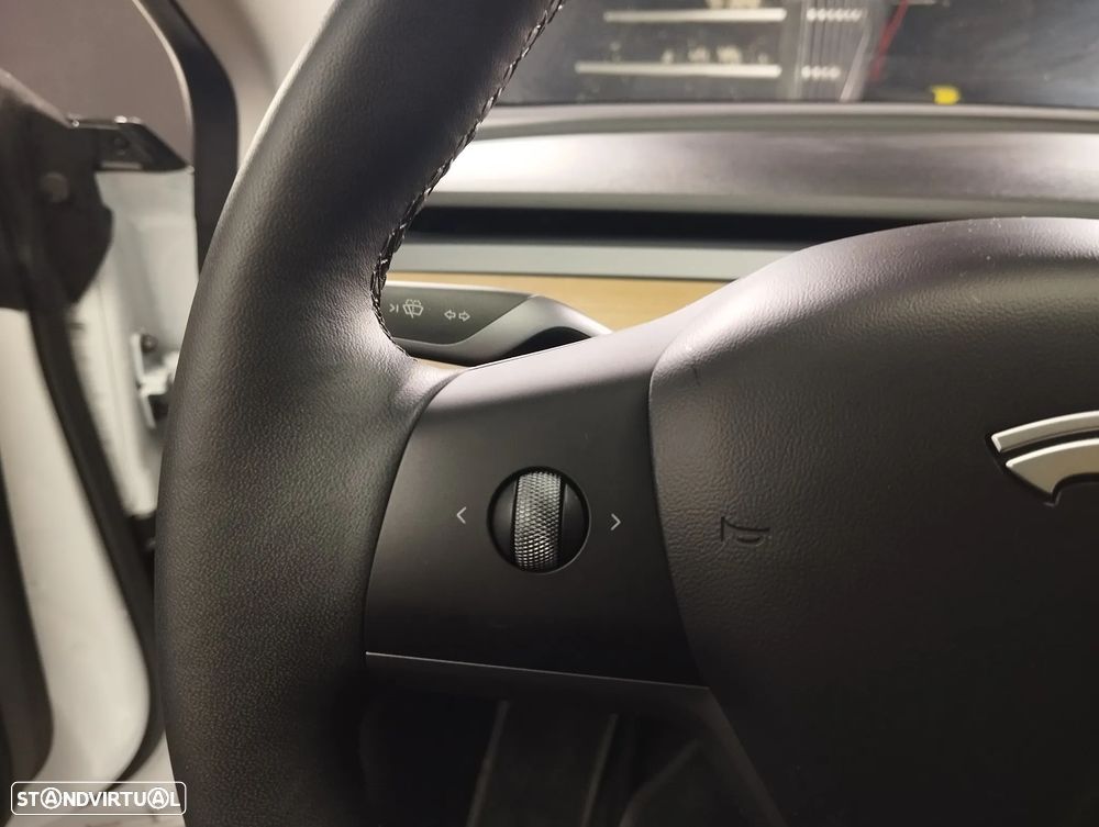 Tesla Model 3 Long Range Tração Traseira - 24