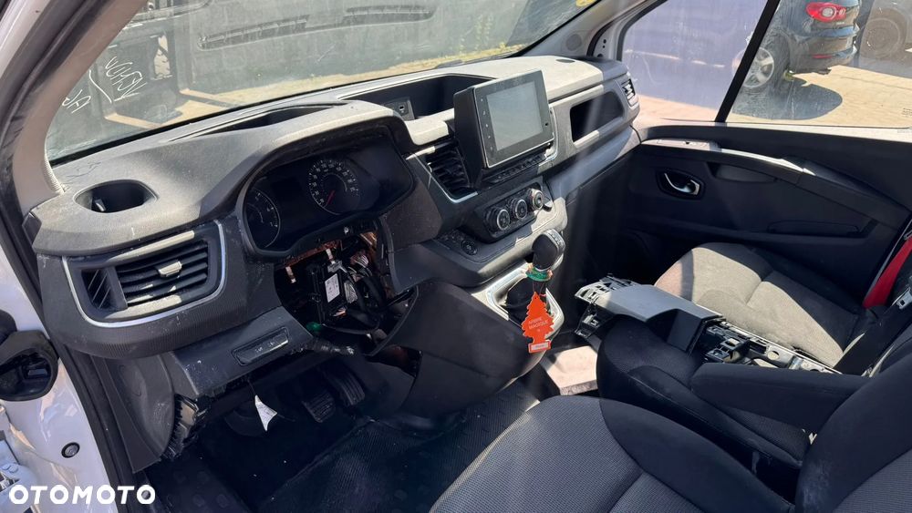 Renault Trafic - 18