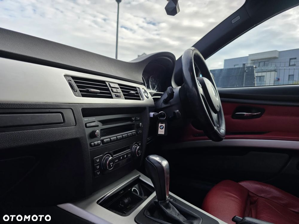 BMW Seria 3 325i - 11