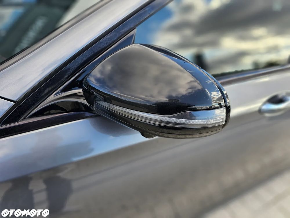 Mercedes-Benz Klasa E - 21