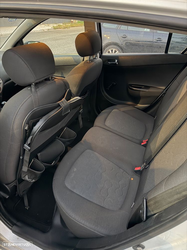 Hyundai i20 1.2 Classic ESP - 9