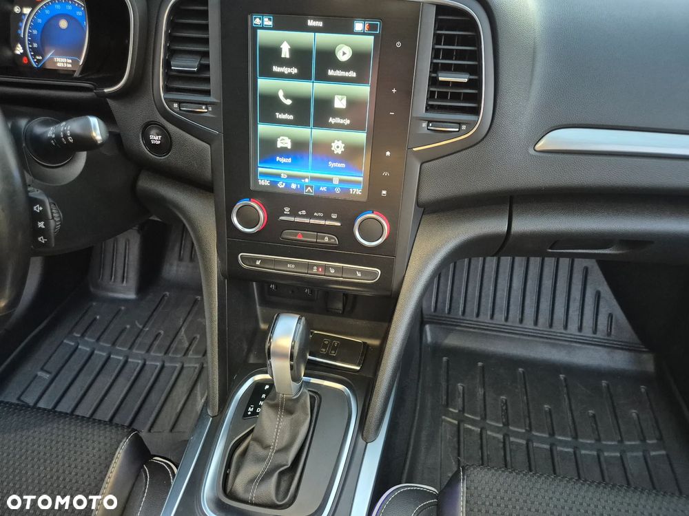 Renault Megane BLUE dCi 150 EDC BOSE EDITION - 11