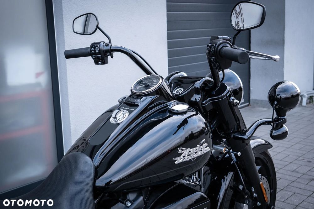 Harley-Davidson Trike Freewheeler - 17