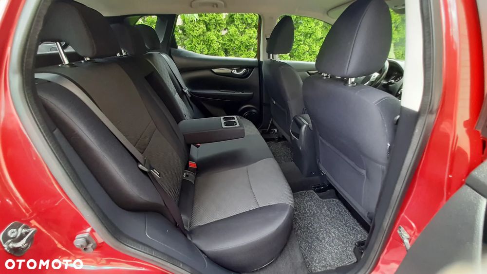Nissan Qashqai 1.2 DIG-T N-Vision - 33