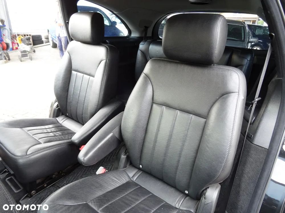 Mercedes-Benz Klasa R 320 CDI L 4-Matic - 18