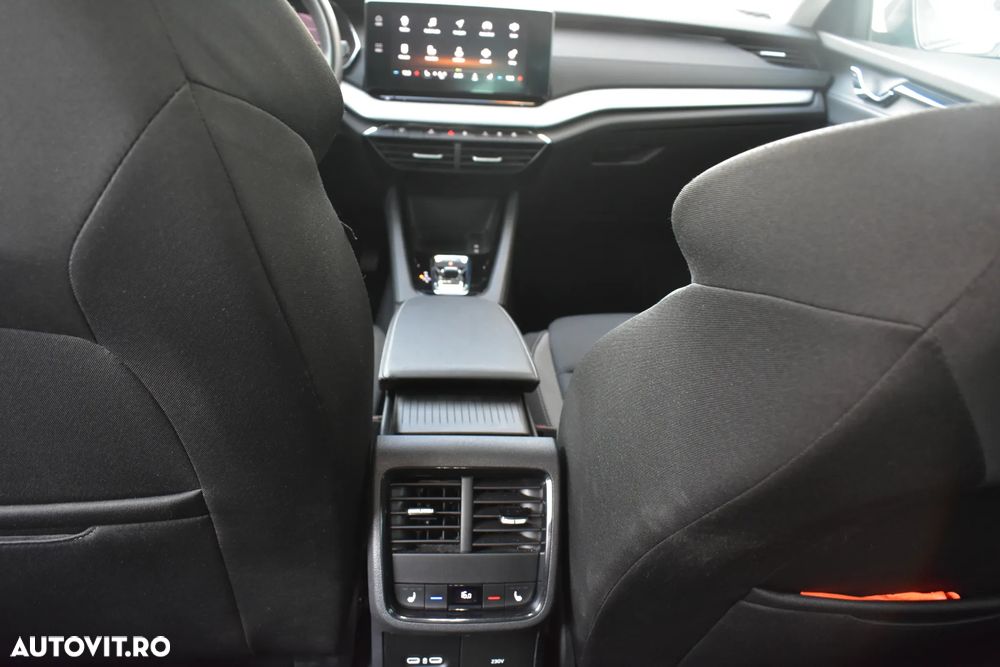 Skoda Octavia 2.0 TDI DSG Premium Edition - 8