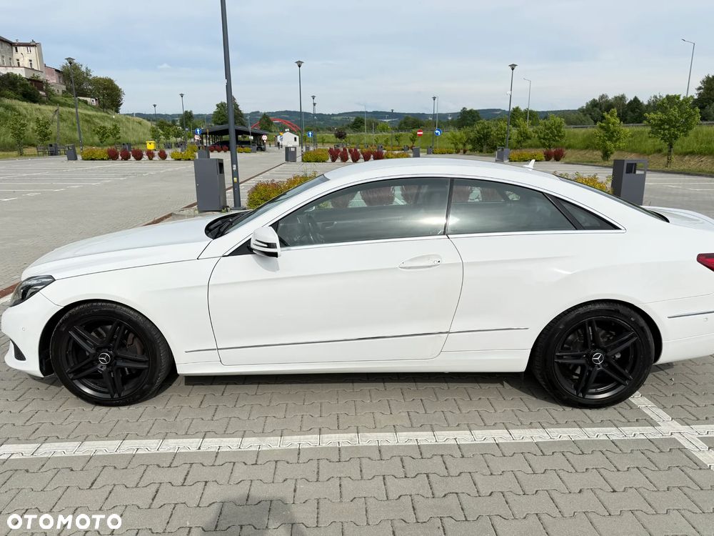Mercedes-Benz Klasa E 220 CDI 7G-TRONIC - 30
