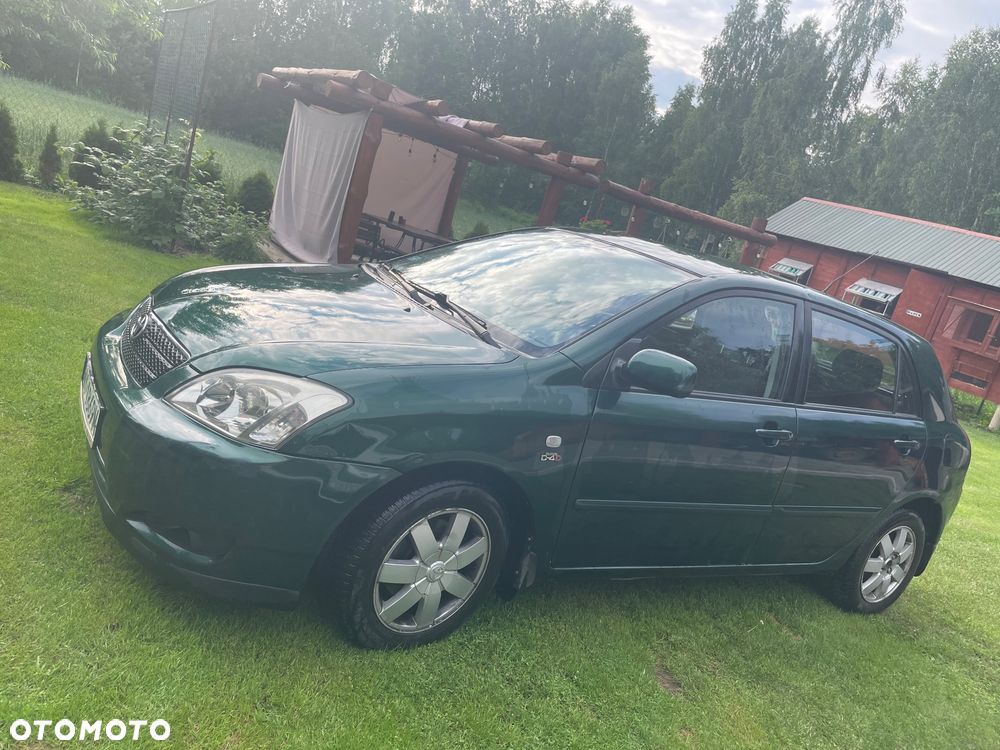 Toyota Corolla 2.0 D-4D Sol - 2