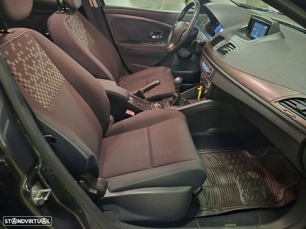 Renault Mégane Sport Tourer ENERGY dCi 110 Start & Stopp Paris Business - 36