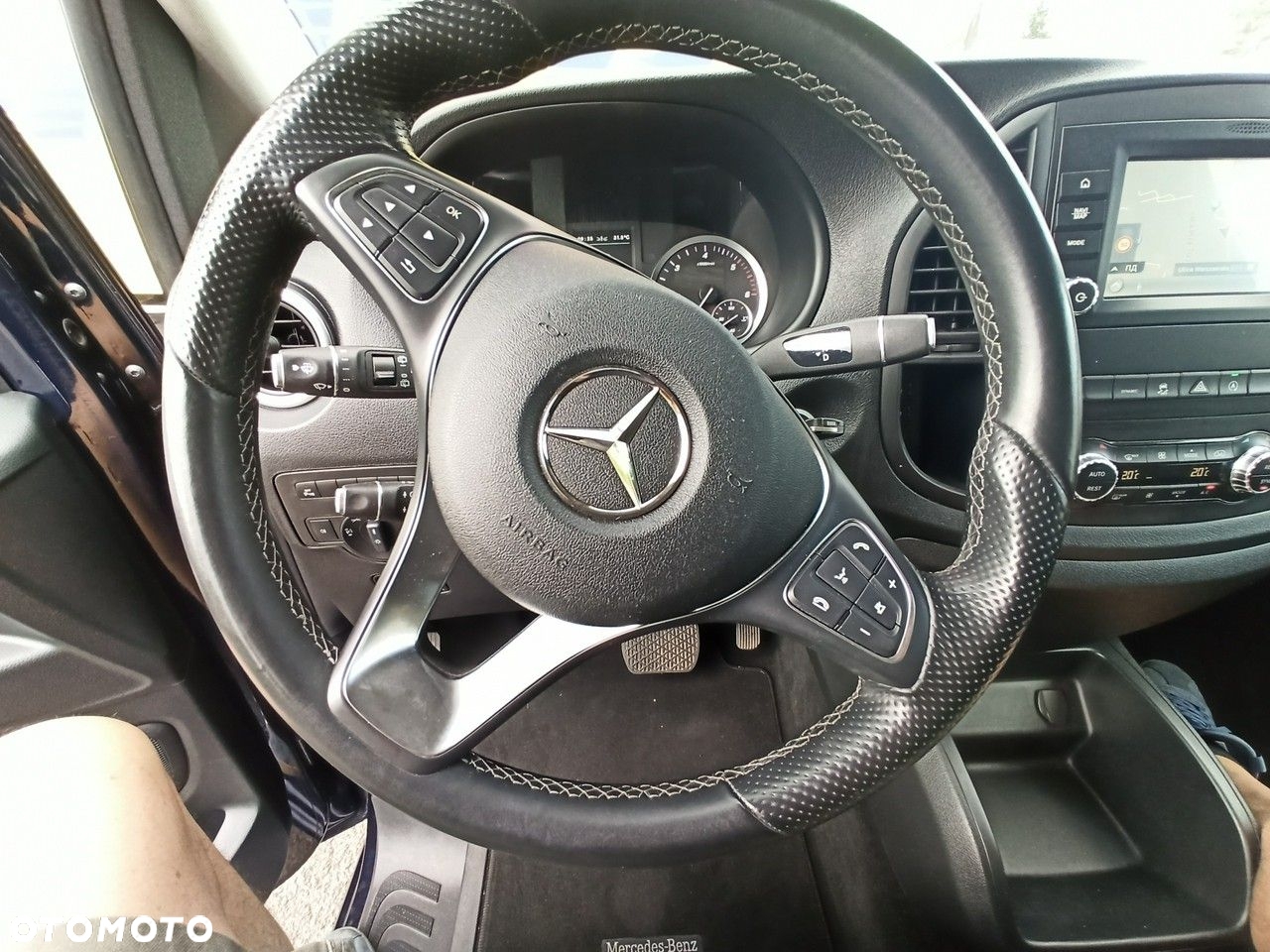 Mercedes-Benz Vito - 24