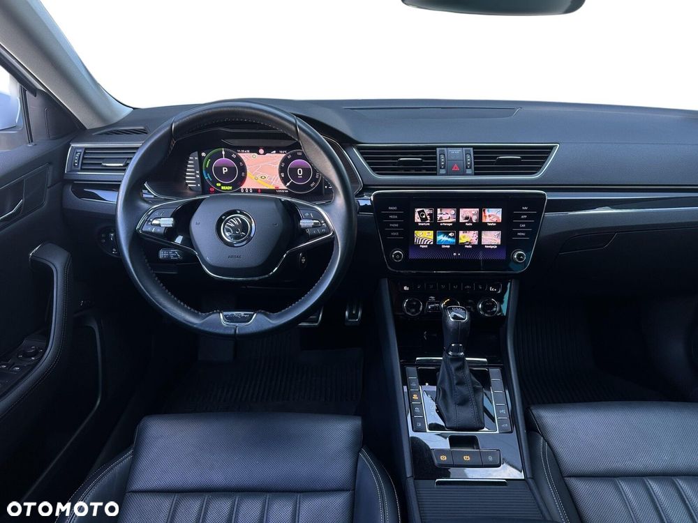 Skoda Superb 1.4 TSI Plug-In Hybrid L&K DSG - 17