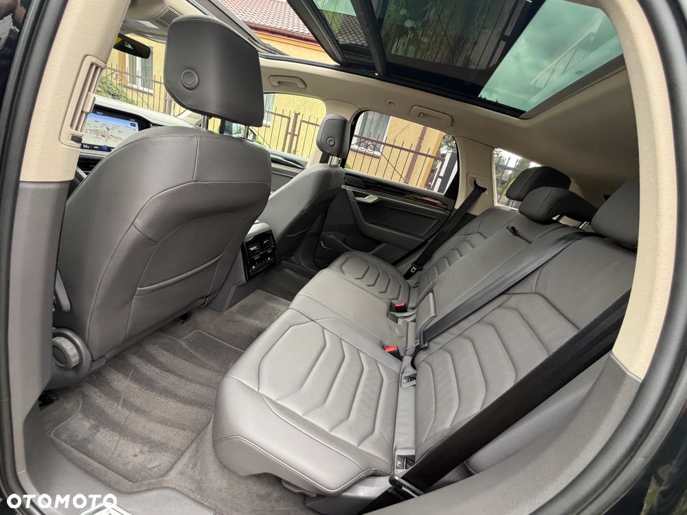 Volkswagen Touareg 3.0 V6 TFSI Plug-In Hybrid 4Mot Atmosphere - 29