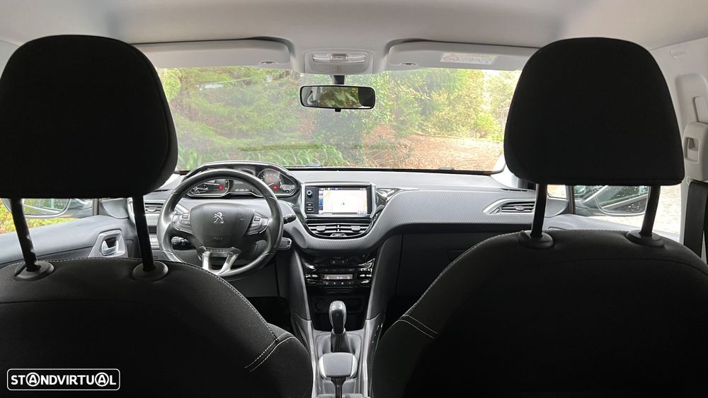 Peugeot 2008 1.6 BlueHDi Style - 9