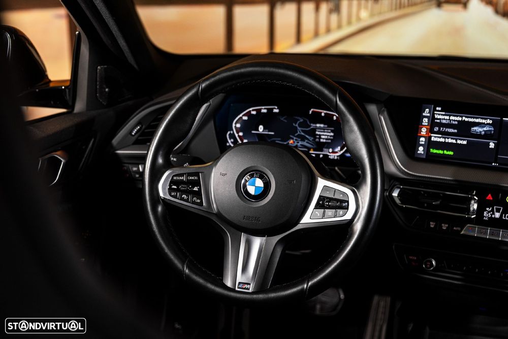 BMW 118 i Pack Desportivo M Auto - 16